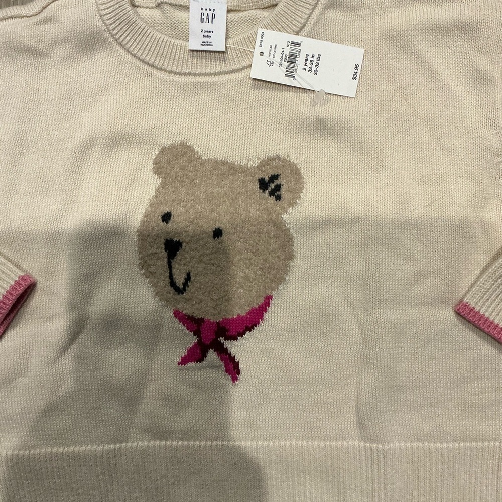 GAP Cream Sweater with Bear Motif Size 2T - Picture 2 of 6
